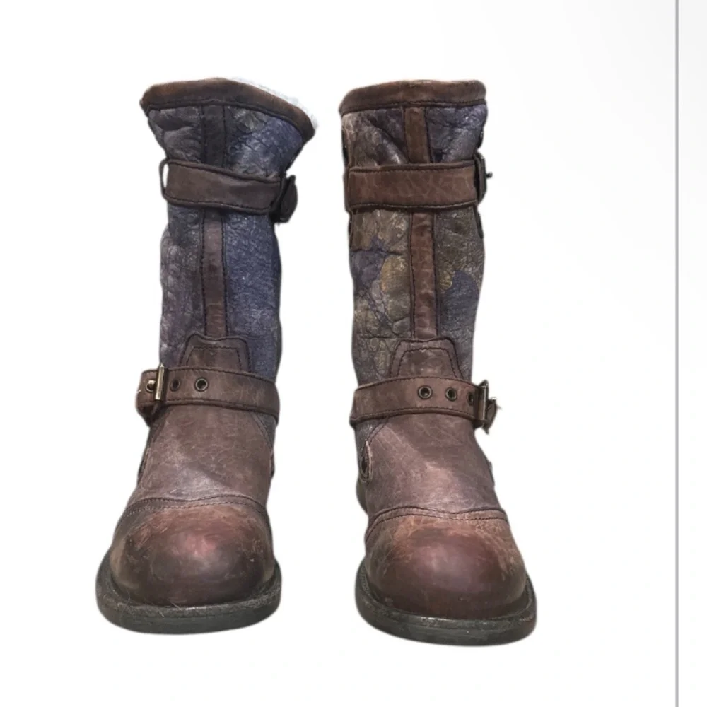 UGG rare authentic